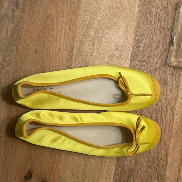 NEW Cap-Toe Silk Ballet Flats  size 37 - Picture 2 of 6